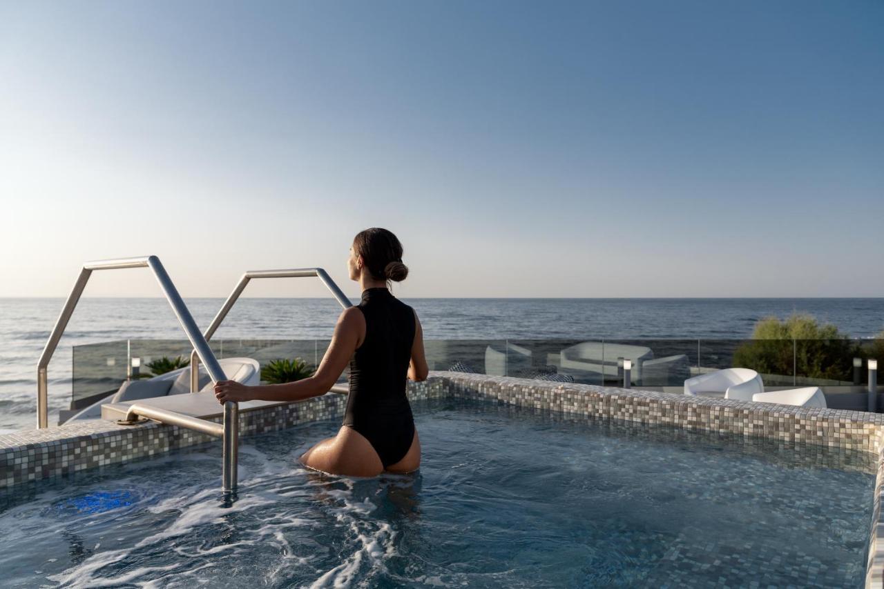 Hermes Grand Luxury Beachfront Villa & Spa, By Thinkvilla スカレタ エクステリア 写真